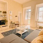 My Fair - Principe Real With Balcony